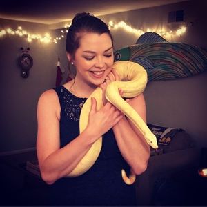 Meet your Posher, Cortney